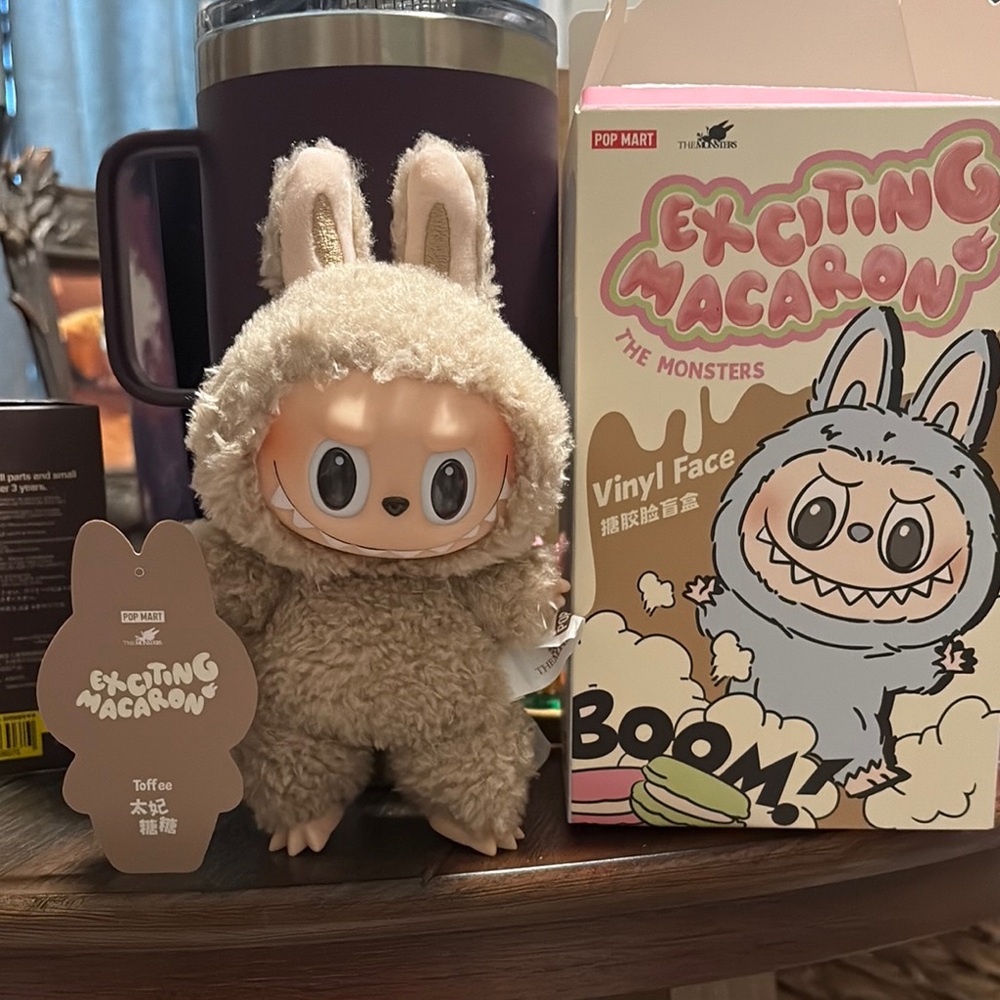 Exciting Macaron Vinyl Face Toy